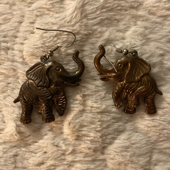 Elephant earrings - Picture 2 of 3